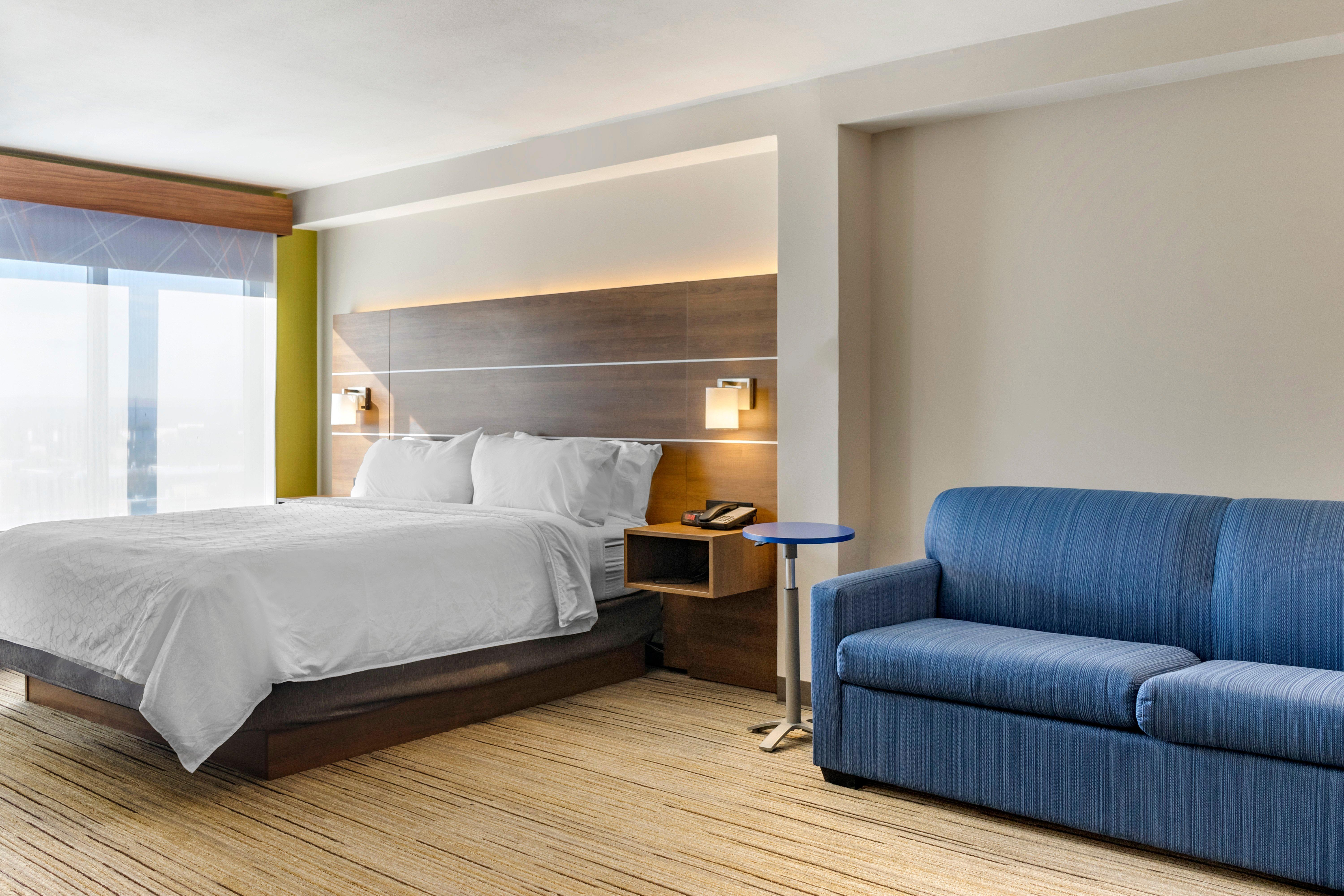 Express & Midtown By Ihg Hotel Albuquerque
